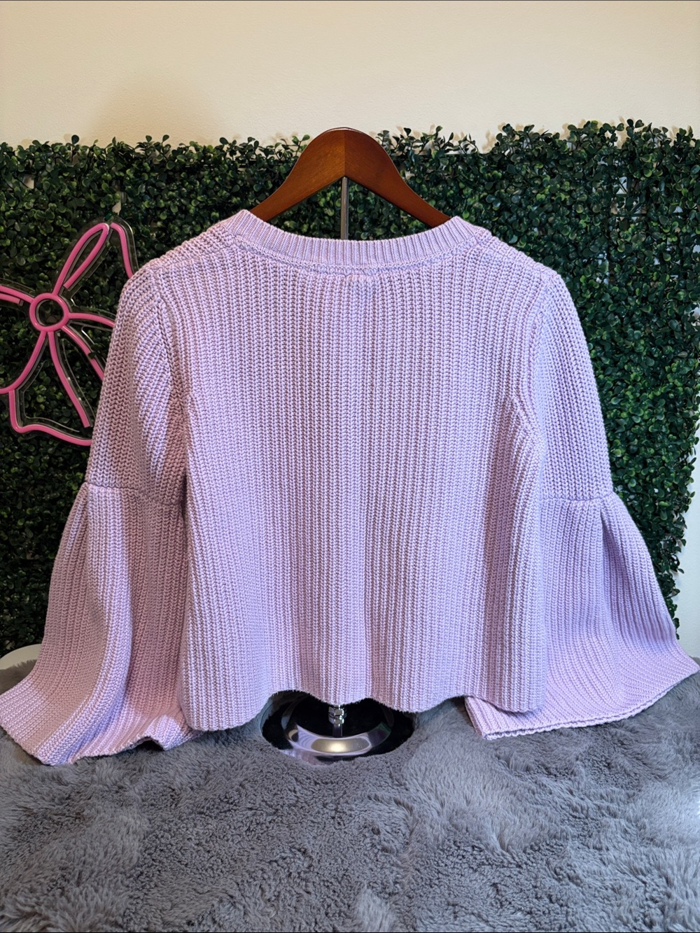 Free People Lilac V-Neck Balloon Sleeve Sweater Size Medium - Picture 2 of 4